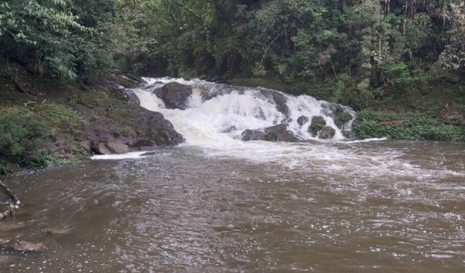 A Cachoeira do Sagui fica dentro da Fazenda Maravilha