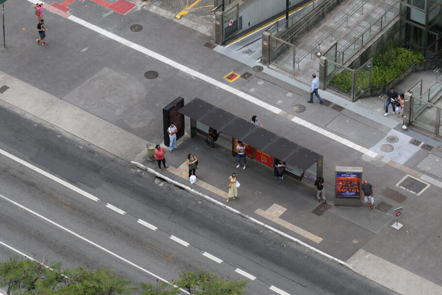 Avenida Paulista, em São Paulo, durante período de quarentena por coronavírus