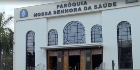 Igreja cria um confessionário “drive-thru” em Brasília