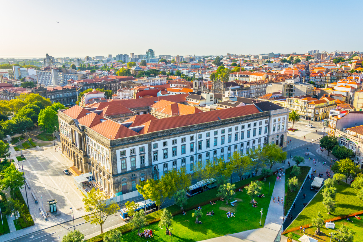 Universidade de Porto, em Portugal, é uma das instituições participantes