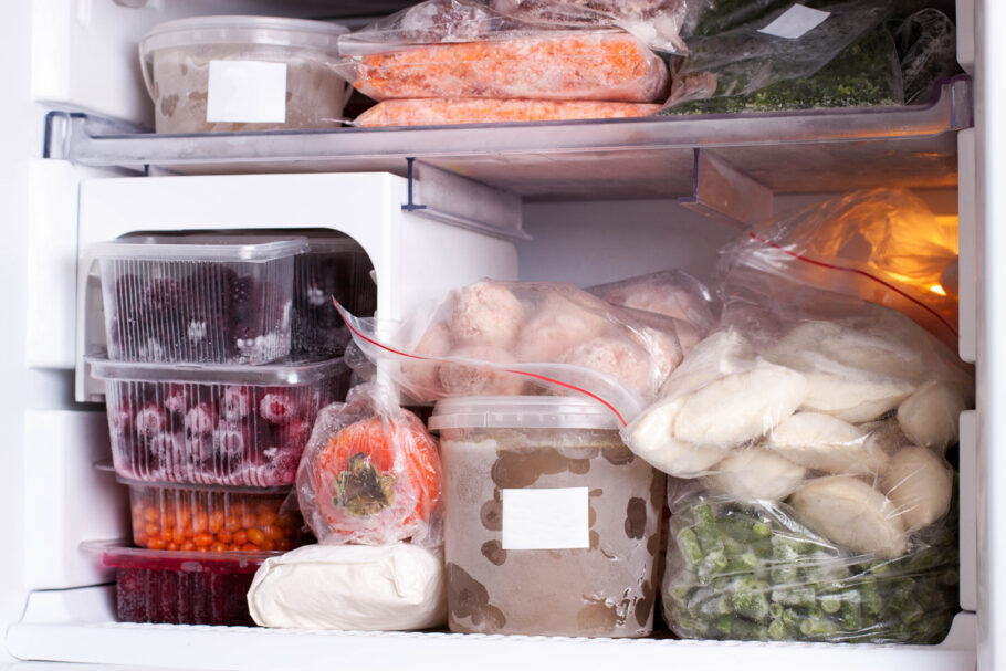 Para conscientizar a população sobre o desperdício de comida, plataforma da Hellmann’s conecta pessoas que sabem e quem quer fazer a geladeira render