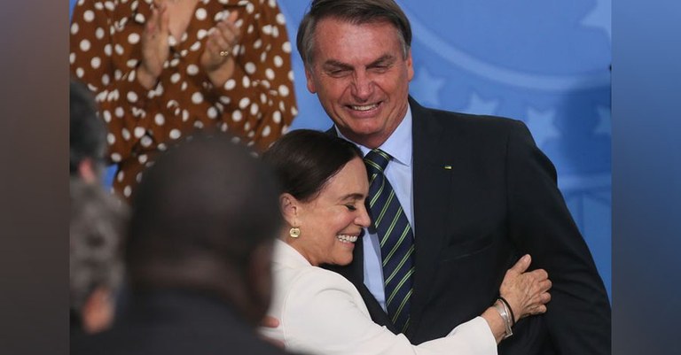 Regina Duarte vem sendo ‘fritada’ no governo Bolsonaro