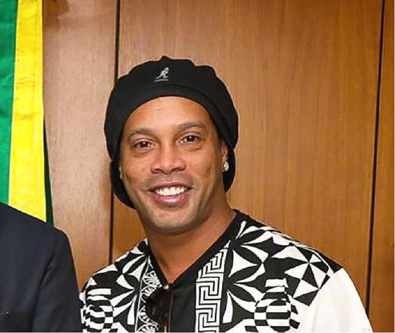 Ronaldinho Gaúcho e o irmão pagaram mais de R$ 8 milhões para cumprirem a prisão preventiva em um hotel