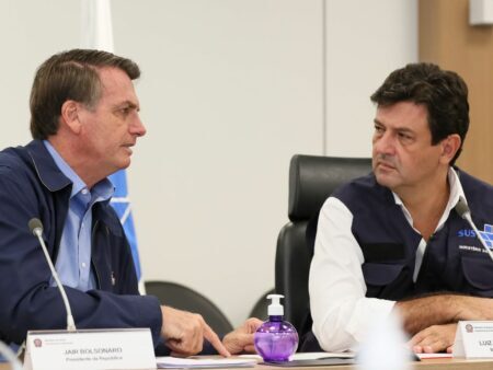O presidente Jair Bolsonaro e o ministro da Saúde, Luiz Henrique Mandetta