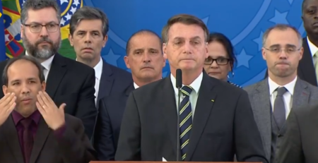 Largado por Moro, Bolsonaro faz discurso nada com nada a la Dilma