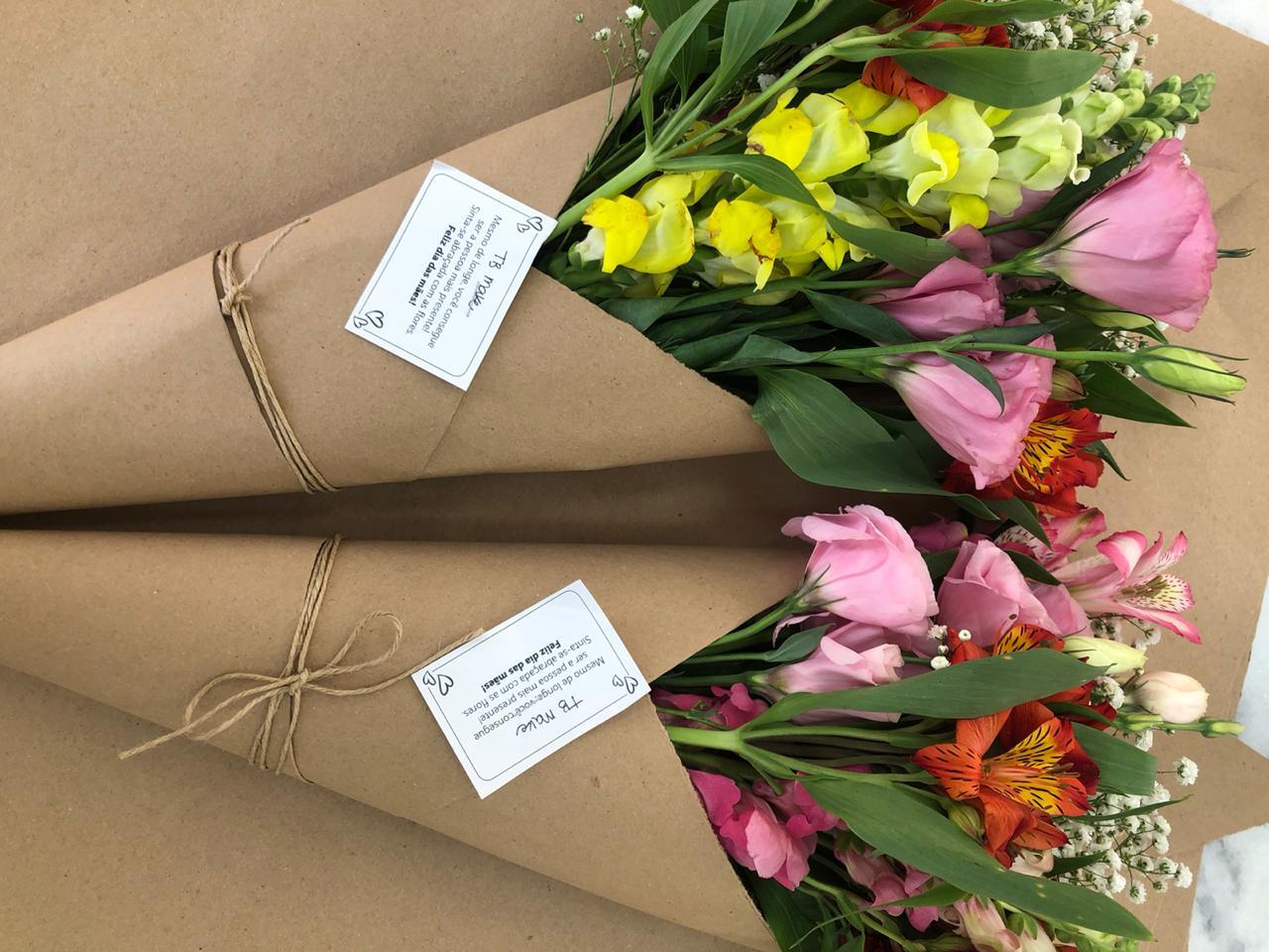 Campanha de Dia das Mães homenageia mulheres e apoia comerciantes de flores