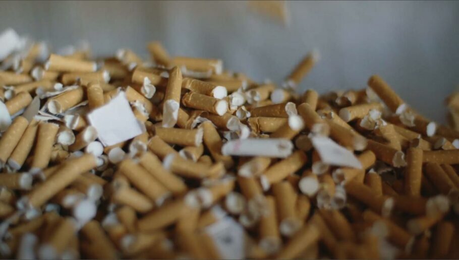 Os cigarros contrabandeados apreendidos pela Polícia Federal são destruídos para garantir que eles não voltem ao mercado