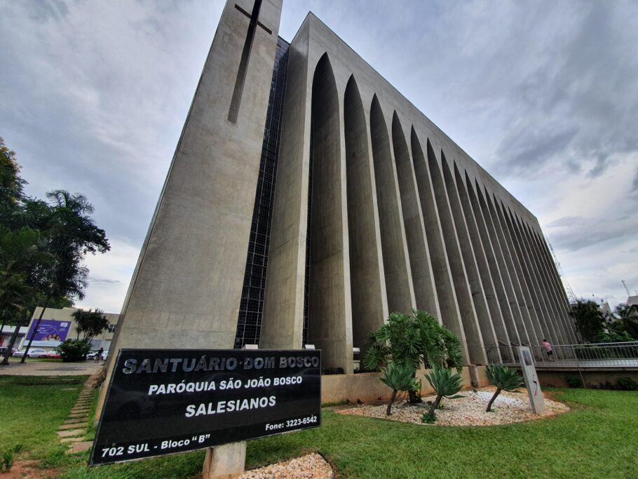 Fachada do Santuário Dom Bosco, em Brasília