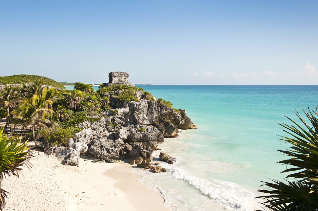 Ruínas de templo maia em Tulum, na Riviera Maya, no Caribe mexicano