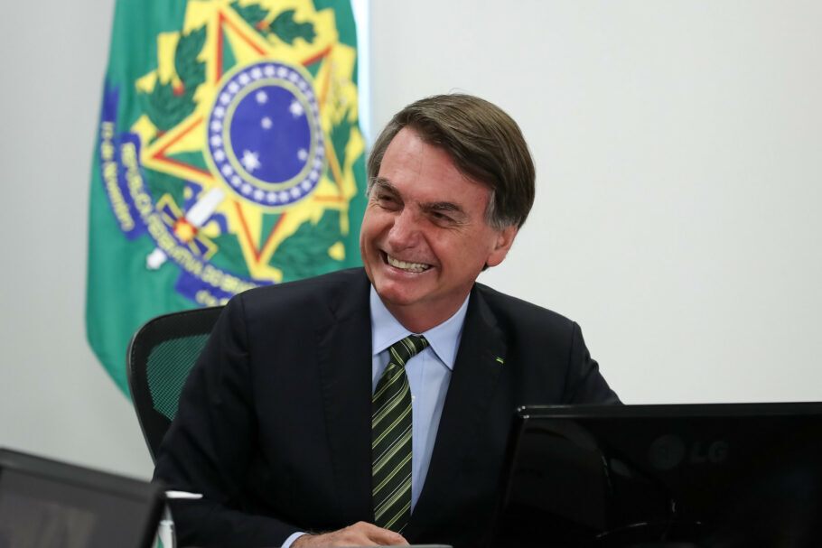 A ordem de Bolsonaro estabelece que boletim seja enviado à imprensa no final da noite, mesmo que os dados já estejam prontos às 19h