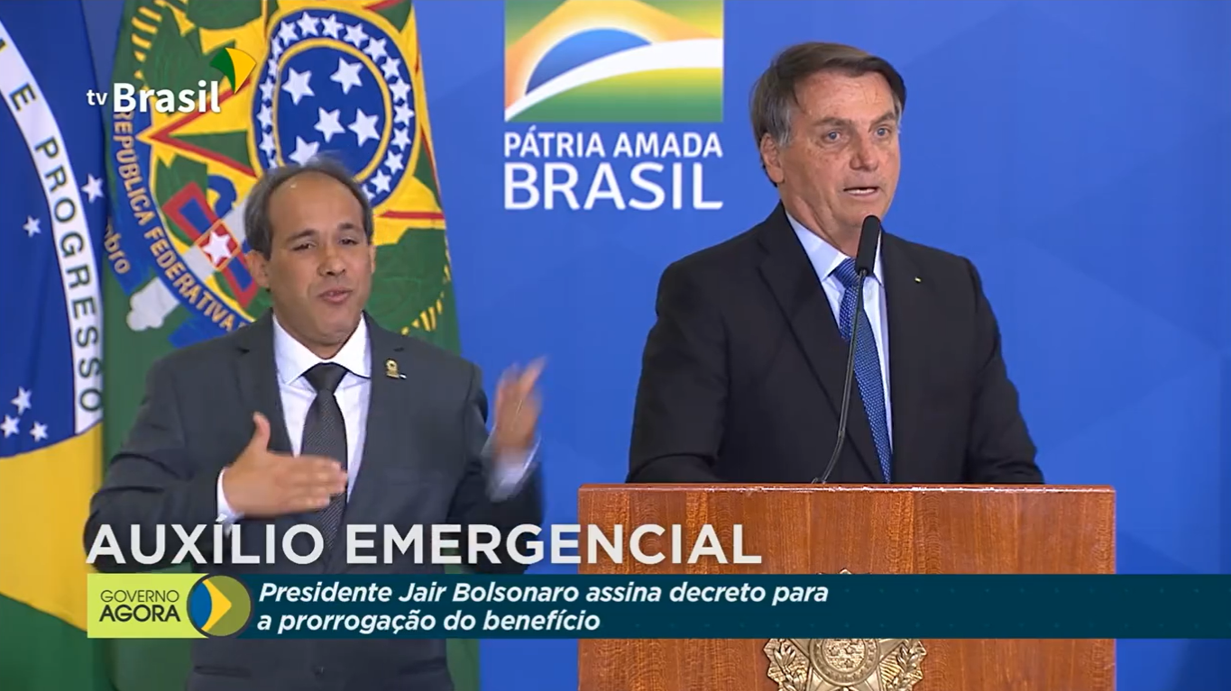 Bolsonaro anuncia ampliação do auxílio emergencial por mais dois meses