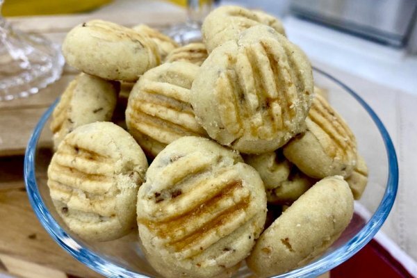 Biscoitinhos de cebola deliciosos e fáceis de fazer