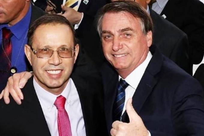 Carlos Wizard Martins e Jair Bolsonaro têm discurso alinhado sobre adoção da cloroquina para tratamento da covid-19