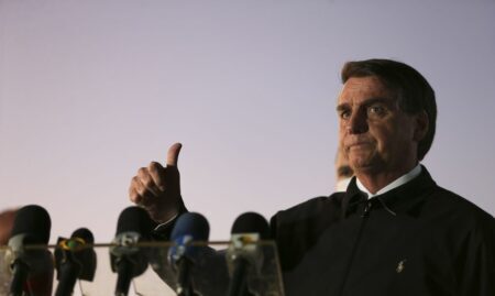 Bolsonaro Faz Novo Teste E Continua Com Coronavírus