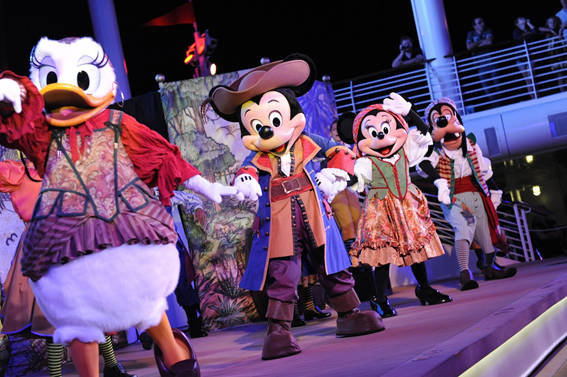 Disney Cruise Line leva animada festa de “Piratas do Caribe” dos cruzeiros para dentro de casa