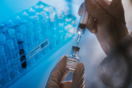 Os testes da vacina chinesa contra o novo coronavírus serão testadas em 9.000 voluntários