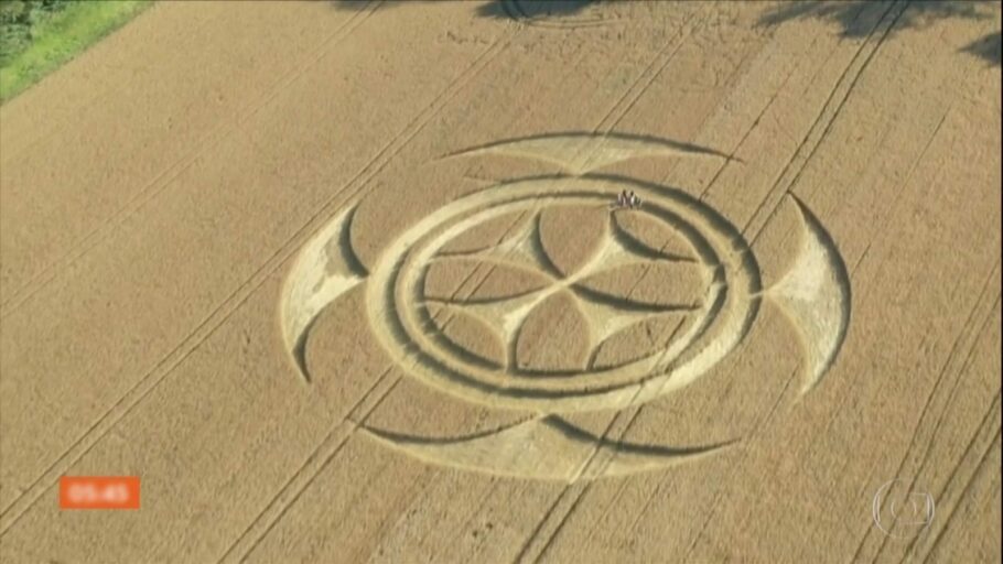Algumas pessoas acreditam que o símbolo misterioso teria sido feito por extraterrestres