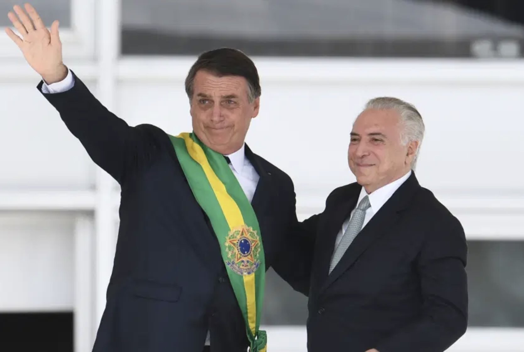 Presidente Jair Bolsonaro recebeu a faixa presidencial de Michel Temer em 1º de janeiro de 2019.
