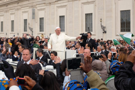 Papa Francisco pede para não usarem ‘religiões para incitar o fanatismo’