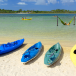 Atividades em Jeri: as famosas redes na água das Lagoas Azul e do Paraíso.