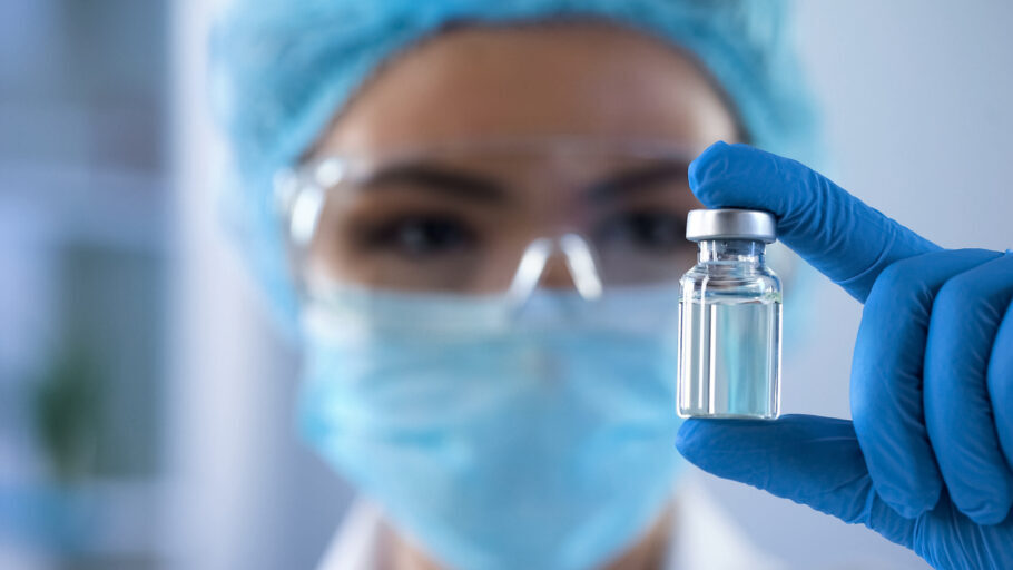 Vacina começará a ser testada no Brasil em dezembro