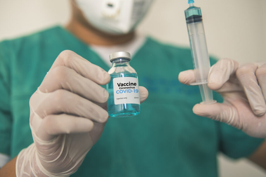 Johnson & Johnson testará vacina no Brasil