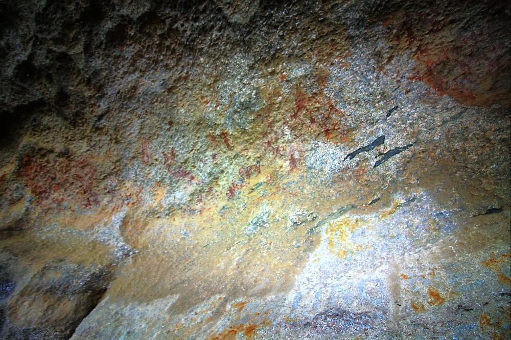 Pinturas rupestre na na Pedra do Letreiro, datadas entre 7 a 10 mil anos