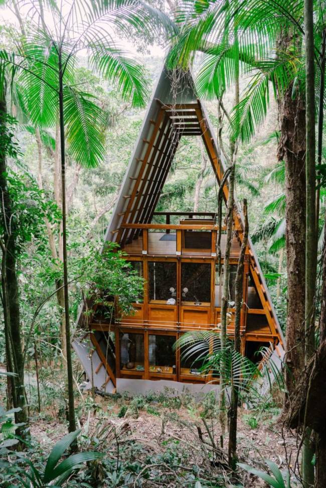 Casas Airbnb Brasil: a linda e diferente Forest House, em Paraty.