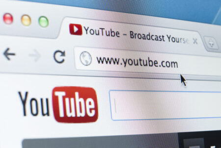 Youtube fica fora do ar no mundo e internautas reclamam na web
