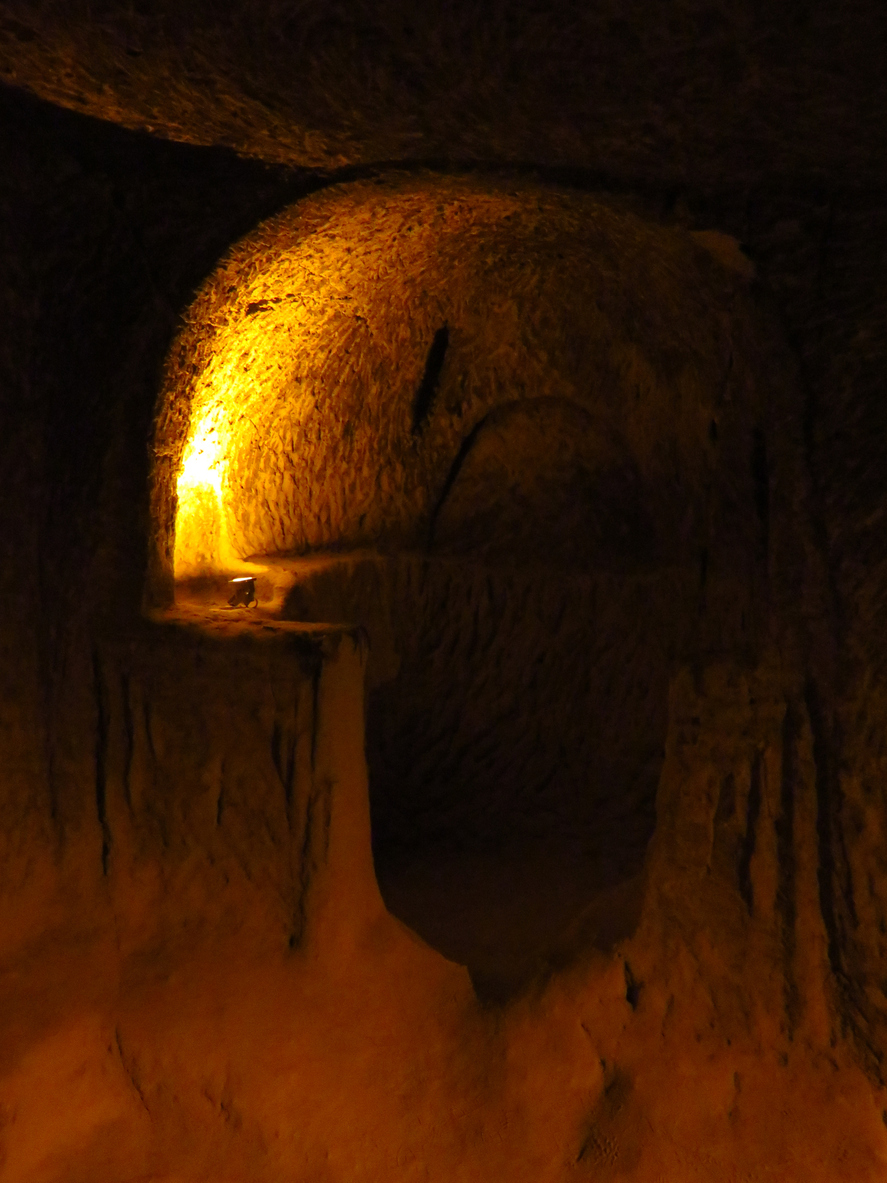 Capela na cidade subterrânea de Mazi, Capadócia