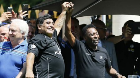 Pelé se despede de Maradona