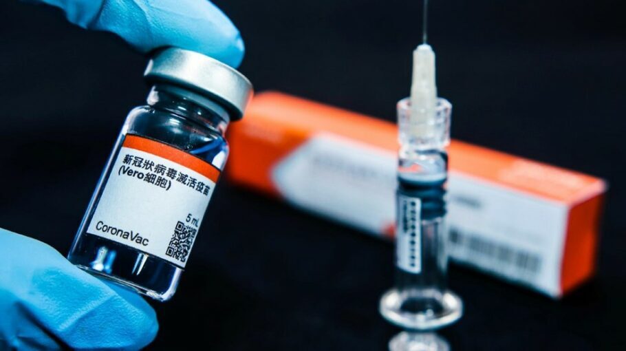 Ministério da Saúde encontra 100 mil doses da CoronaVac ‘perdidas’