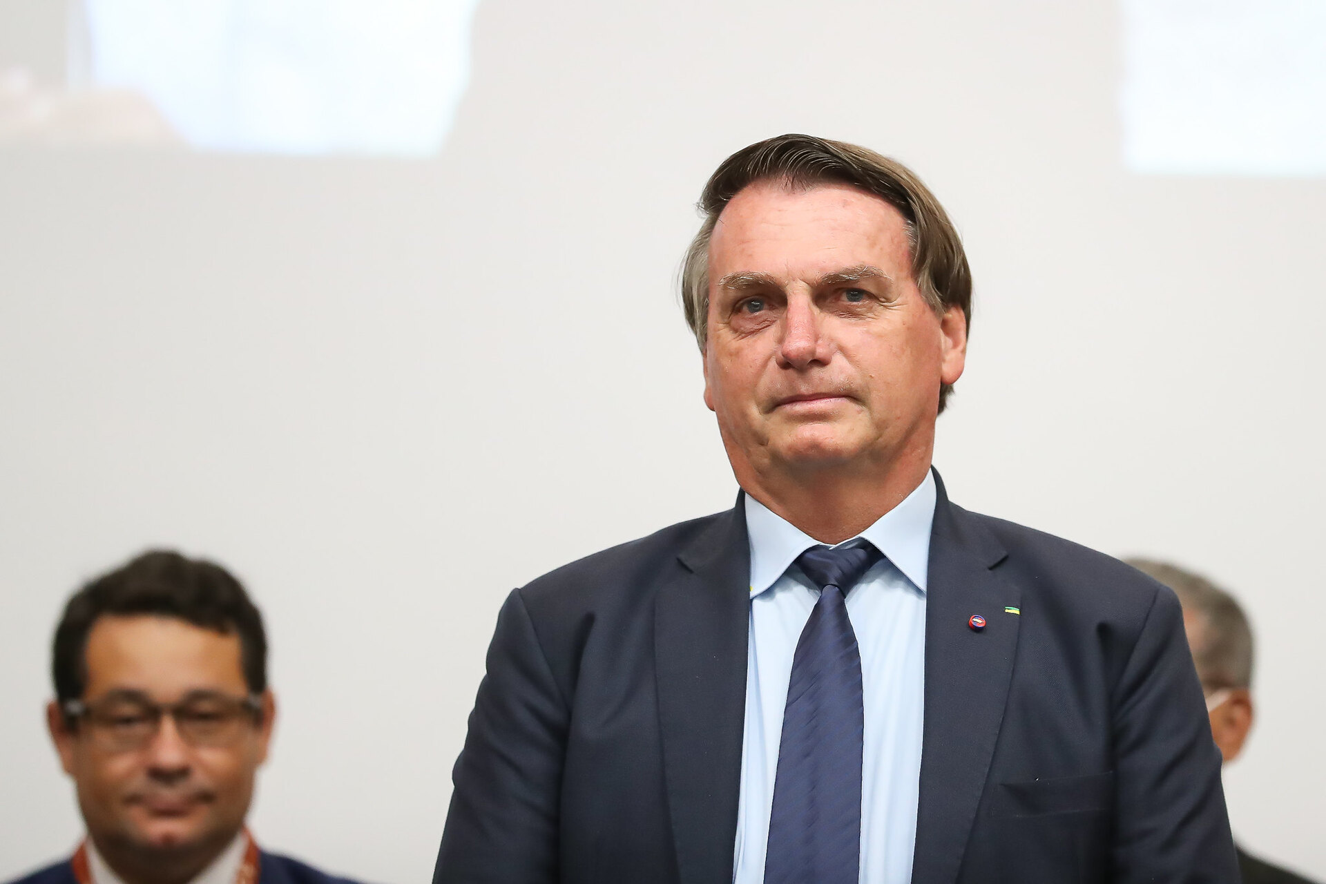 A proporção de brasileiros que rejeitam o trabalho do presidente Jair Bolsonaro cresceu de 32% para 40%