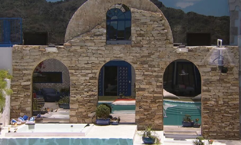 O programa dominical da Globo também mostrou alguns detalhes da casa do BBB21