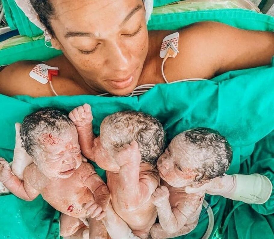 Depois de ter gêmeos, mulher dá à luz trigêmeos