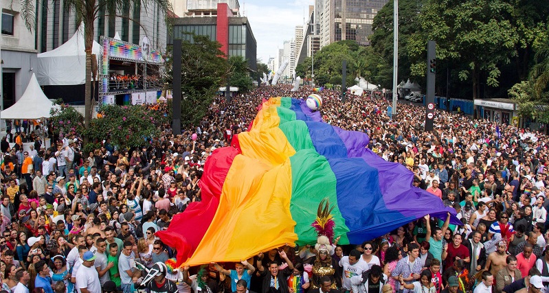 A Parada do Orgulho LGBTQIA+ de São Paulo é uma das maiores do mundo