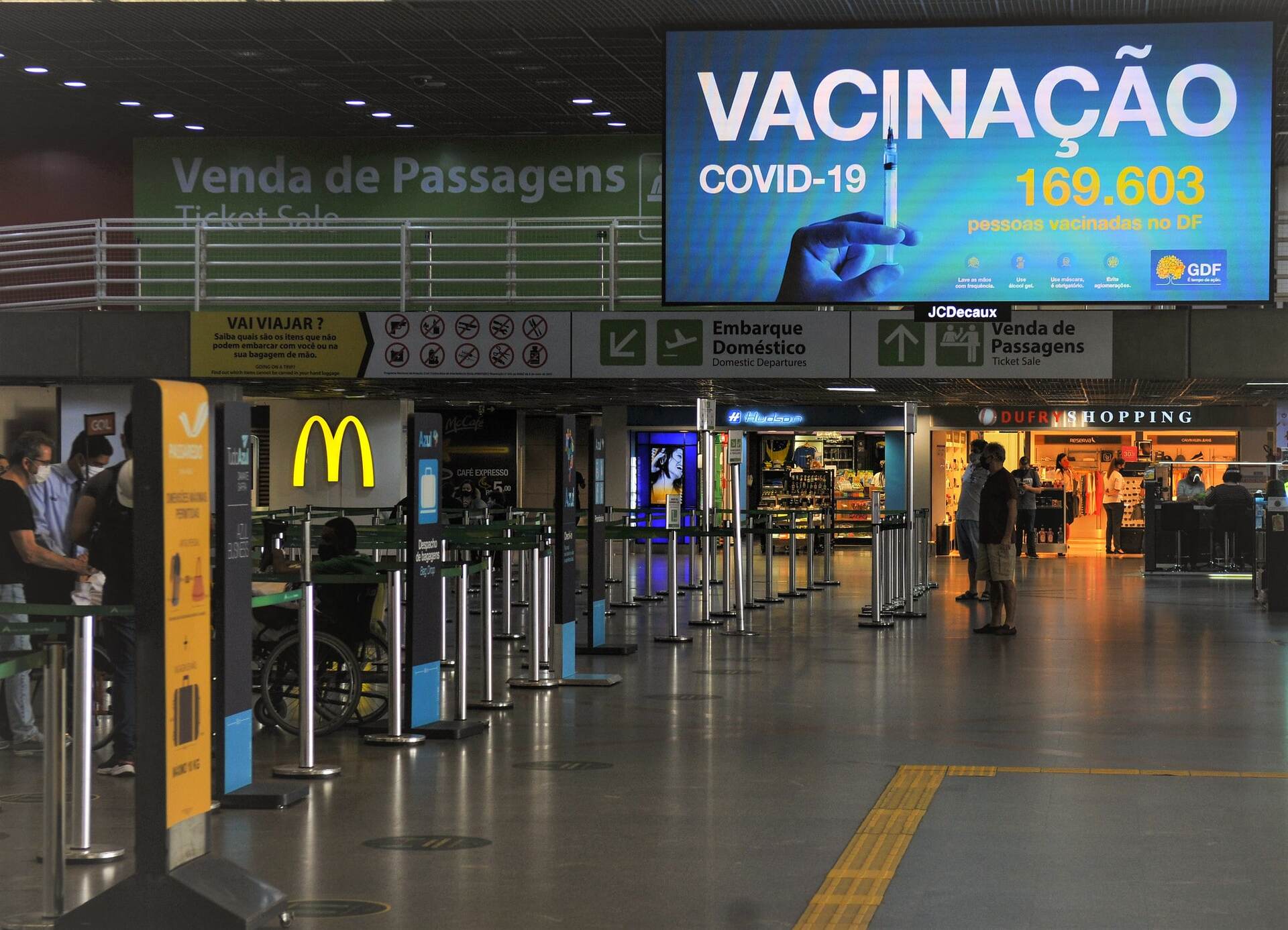  Covid: Uruguai e Argentina passam Brasil na vacinação