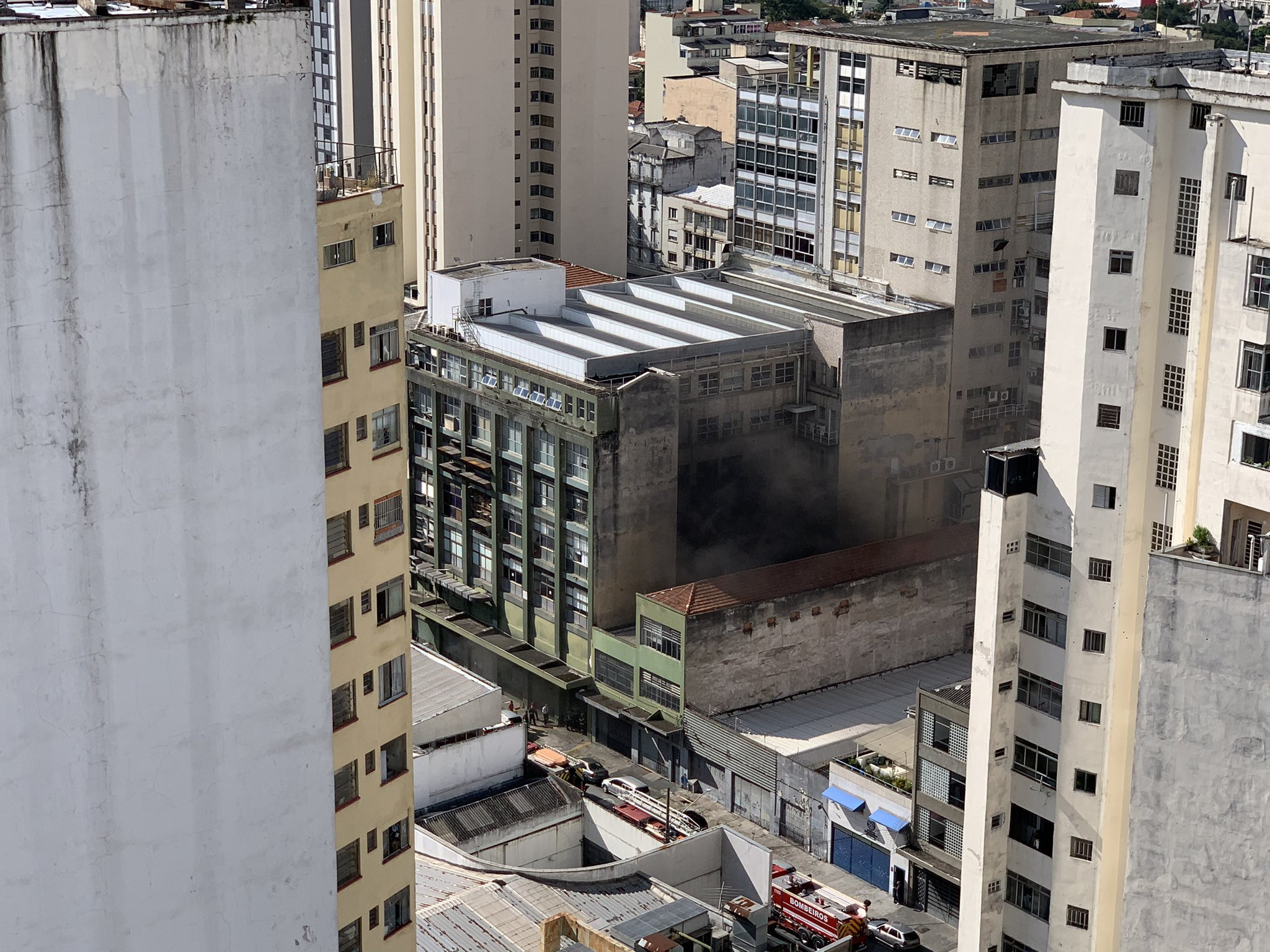 Incêndio atinge prédio sede do jornal Folha de S. Paulo