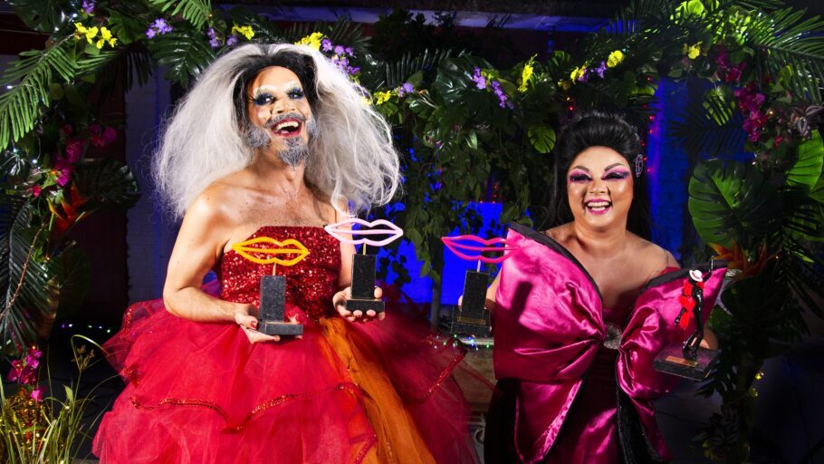 Olha que maravilhosos esses troféus do Pajubá – Festival de Cinema LGBTI+ do Rio de Janeiro