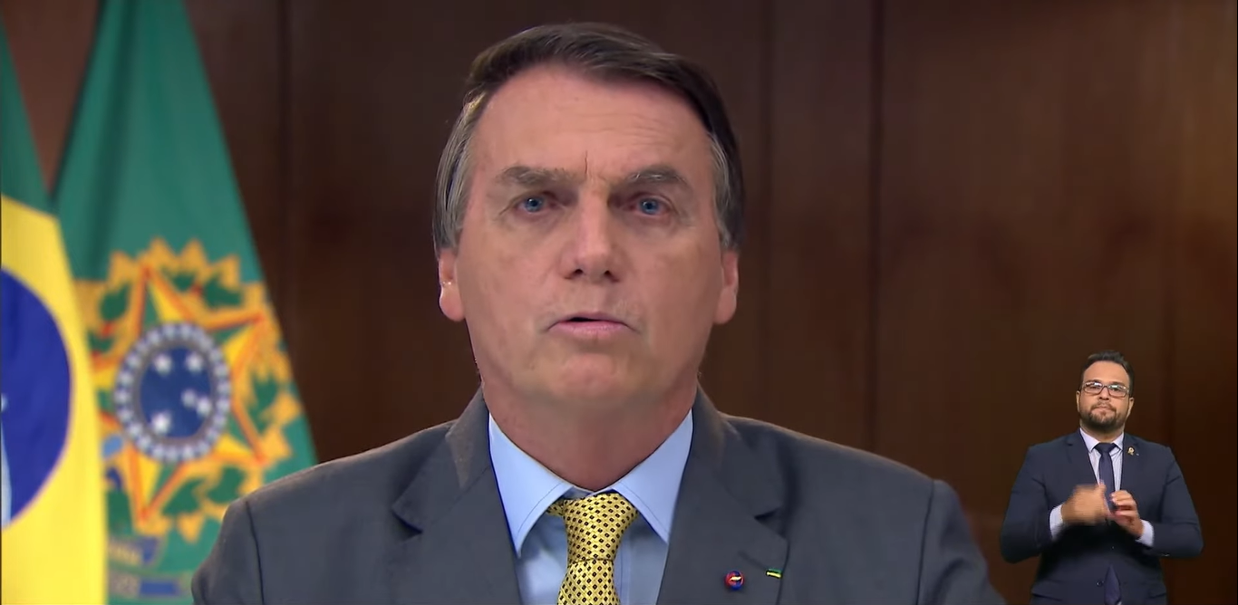 Pronunciamento de Bolsonaro causa revolta e ‘panelaços’ são feitos pelo Brasil