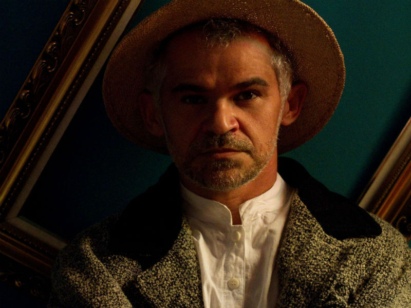 Gero Camilo interpreta o pintor holandês Vincent Van Gogh em “A Casa Amarela”