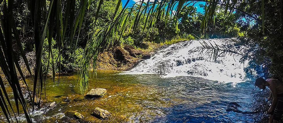 A cachoeira do Bom Sossego, a 8 km da cidade de Itacaré, é uma ótima opção para toda a família