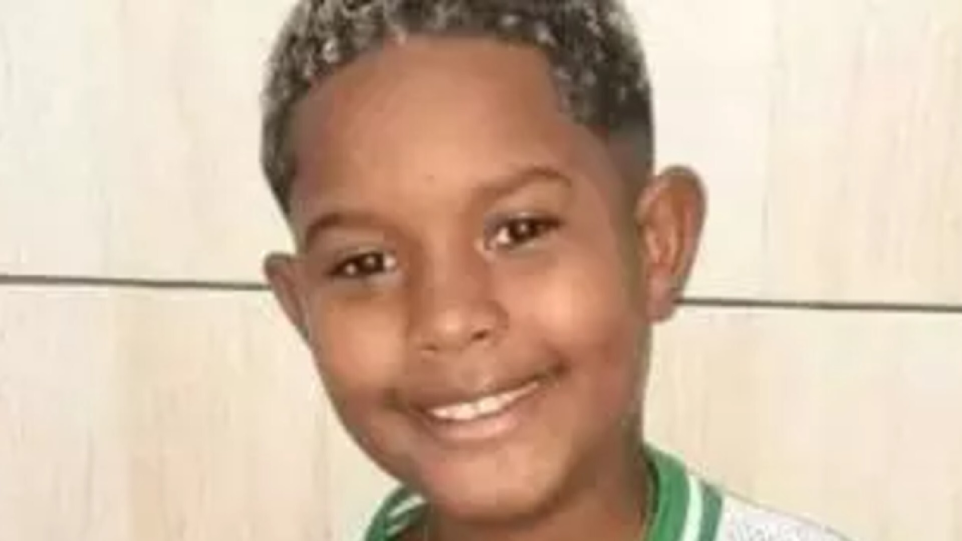  Estado de saúde de Kaio Guilherme da Silva, que foi baleado na sexta-feira, é considerado grave; criança está em coma