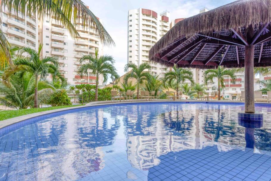 Vista de uma das 11 piscinas do Wyndham Olímpia