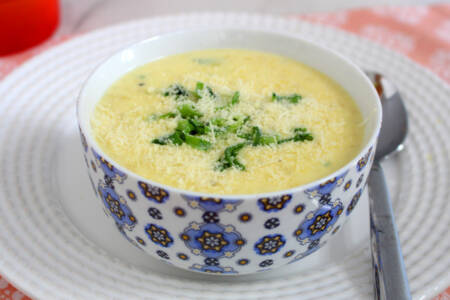 Sopa cremosa de mandioquinha