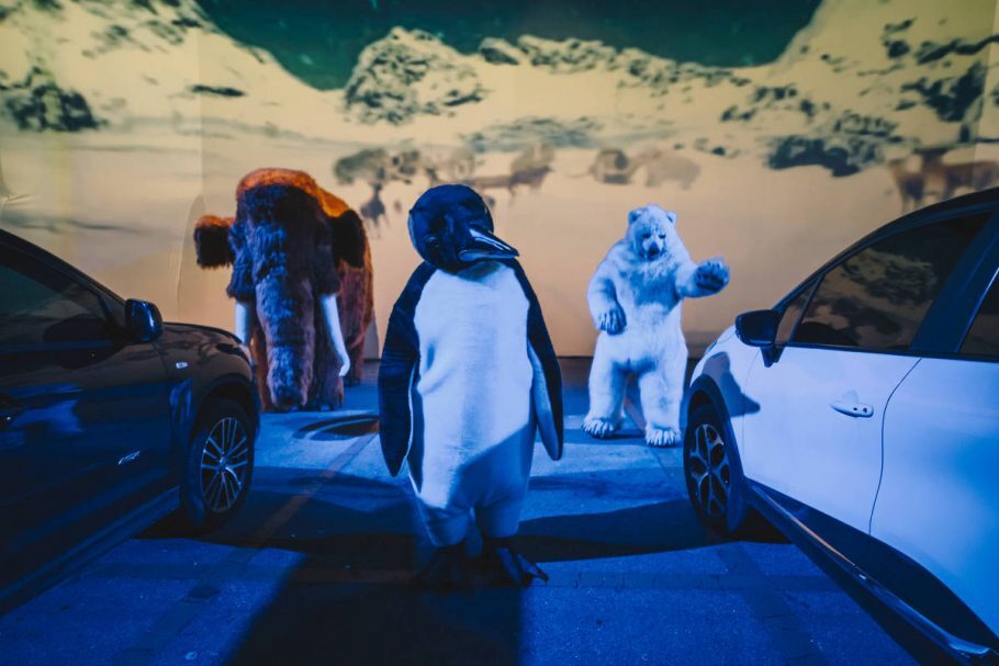Mamute, pinguim e urso polar são encontrados no ambiente da Era Glacial