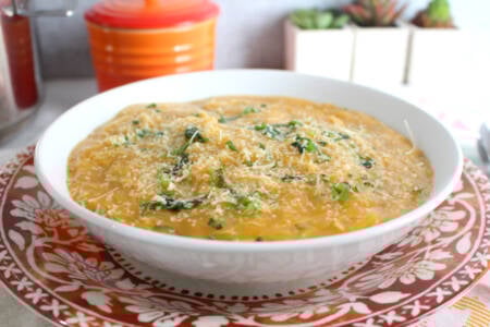 Sopa cremosa de batata com frango