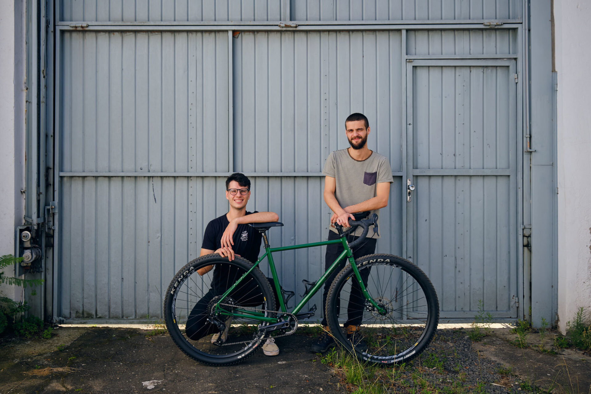 Angelo Trois e Fernando Pavão, a dupla que comanda a produção de bicicletas da República