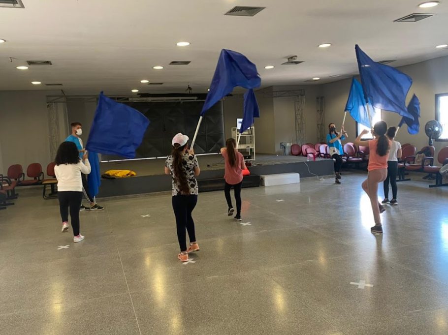 Nas aulas realizadas na Estação Cultura, o uso de máscara é obrigatório e os estudantes têm acesso aos instrumentos e acessórios higienizados. Foto Renata Rainatto, Secult PMSCS