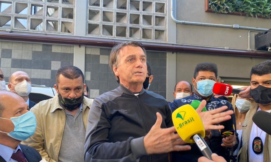 Bolsonaro disse que vai discutir o uso da proxalutamida para combater o coronavírus